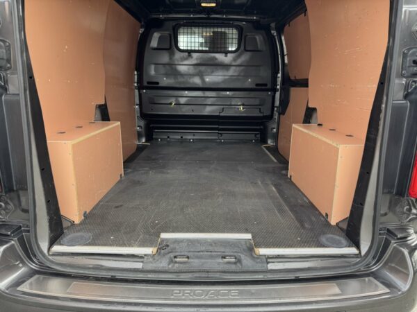 Toyota Proace (2) – Image 9