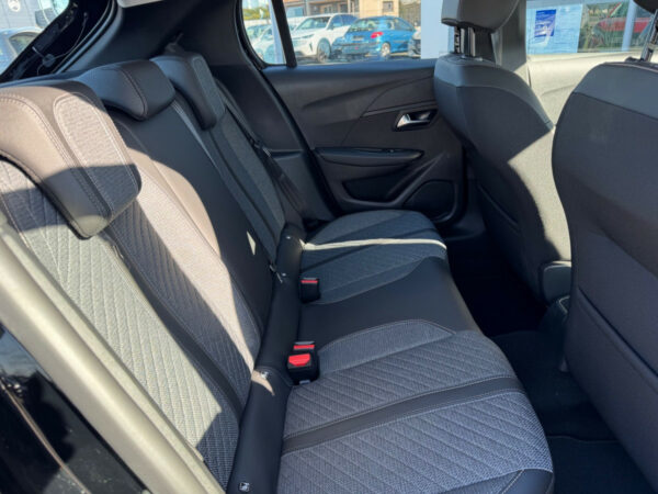 Peugeot 208 (2) – Image 8
