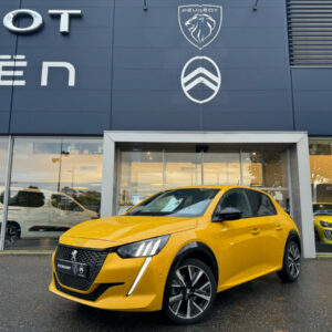 Peugeot 208 (2)
