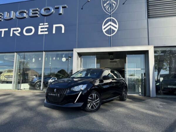 Peugeot 208 (2)