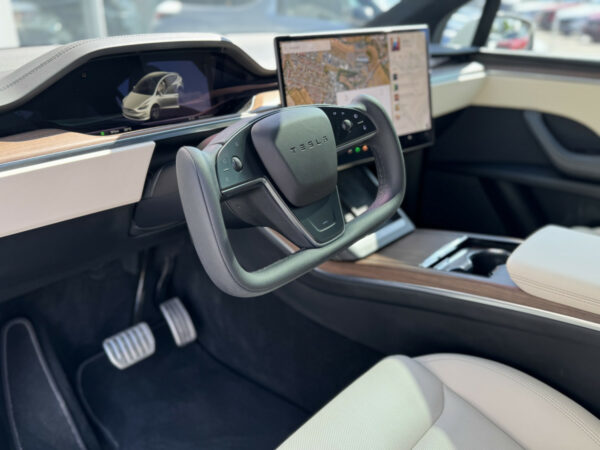 Tesla Model X – Image 5