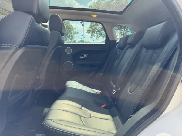 Land Rover Range Rover Evoque – Image 8