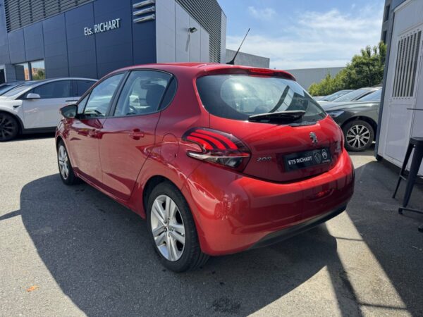Peugeot 208 – Image 3