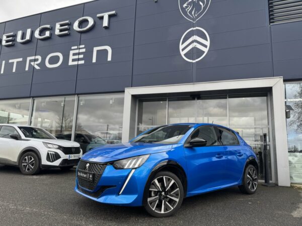 Peugeot 208 (2)